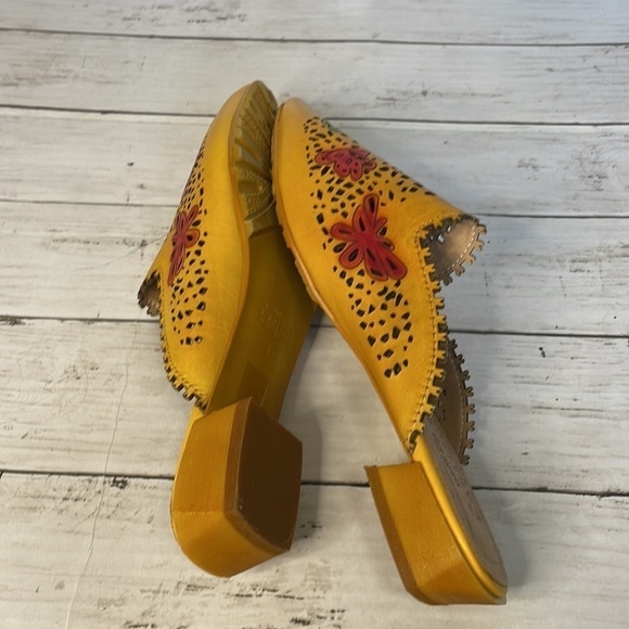 L'Artiste By Spring Step Handpainted Leather Galatina Mule - Picture 6 of 12
